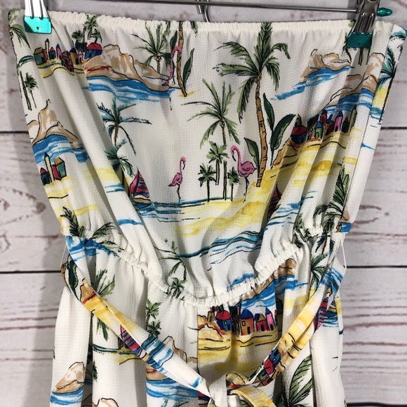 Forever 21 • Romper • Flamingo • Small - Picture 4 of 6